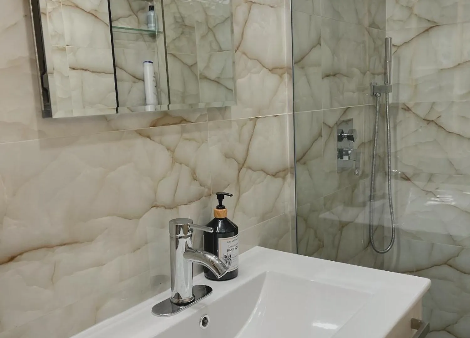 Beautiful Apartment Shared With The Host In The Heart Of Bushwick New York USA