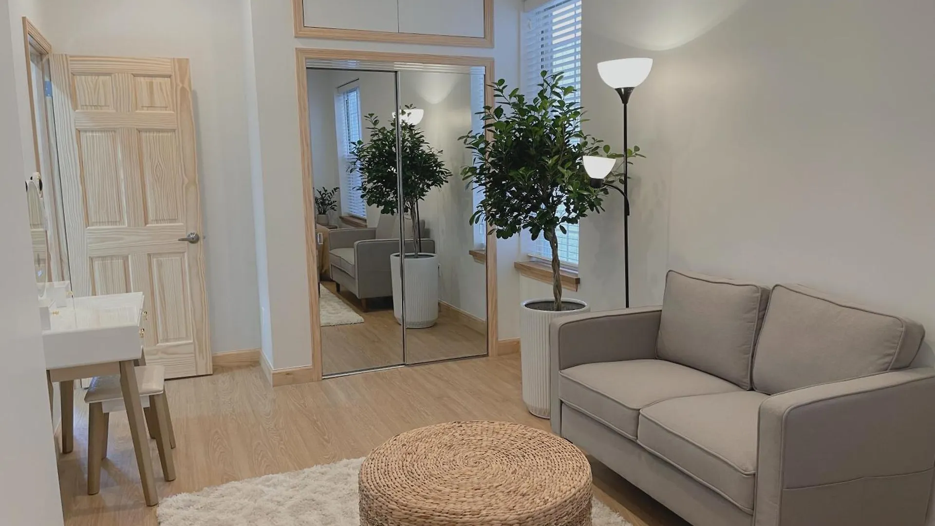 Beautiful Apartment Shared With The Host In The Heart Of Bushwick New York